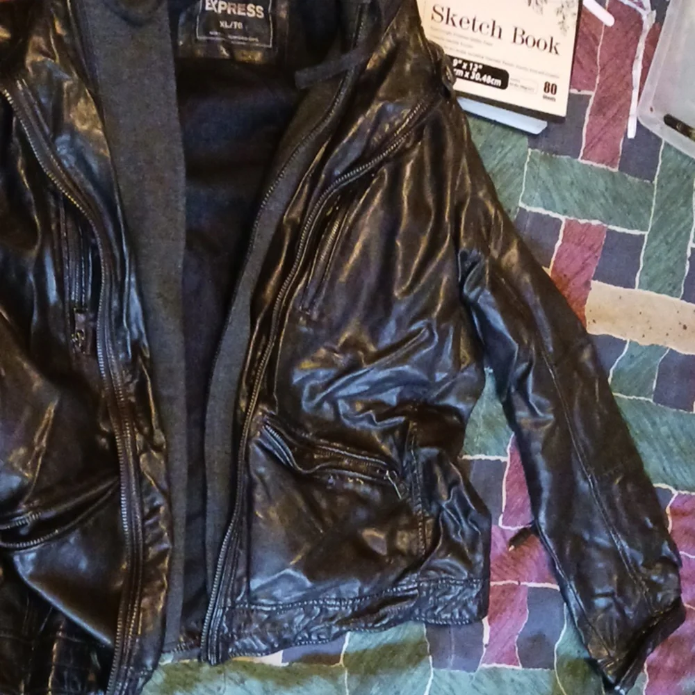 Jacket - Picture 2 of 3